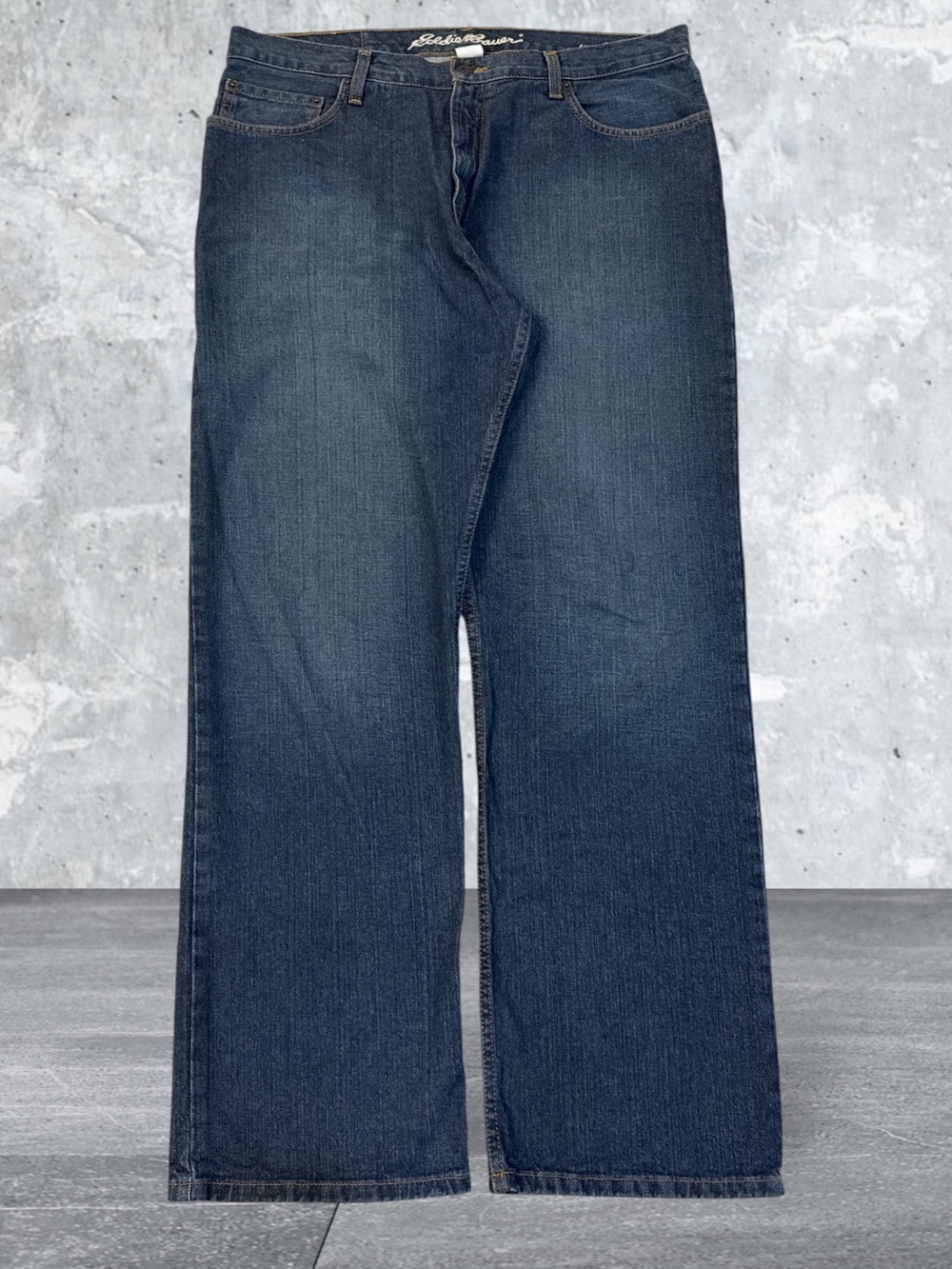 Eddie Bauer Men's Blue Relaxed Fit Jeans 34x32